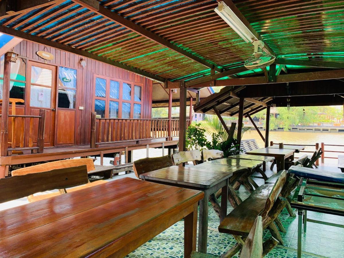 Ruennamyen Resort Amphawa Samut Songkhram Bagian luar foto