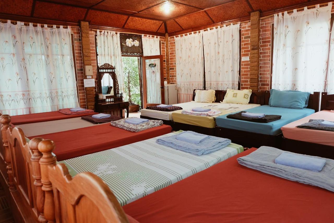 Ruennamyen Resort Amphawa Samut Songkhram Bagian luar foto