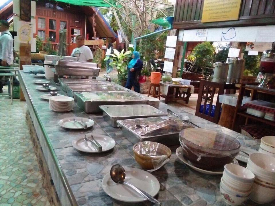 Ruennamyen Resort Amphawa Samut Songkhram Bagian luar foto